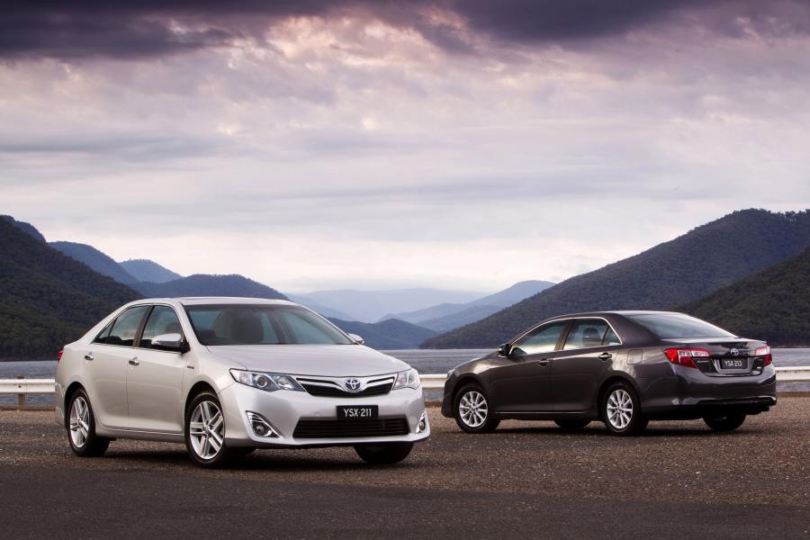  Toyota Camry Hybrid Trifecta 2012 года  (фото 7 из 14)